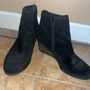 Rockport Women’s Black Suede Wedge Ankle Boots 9